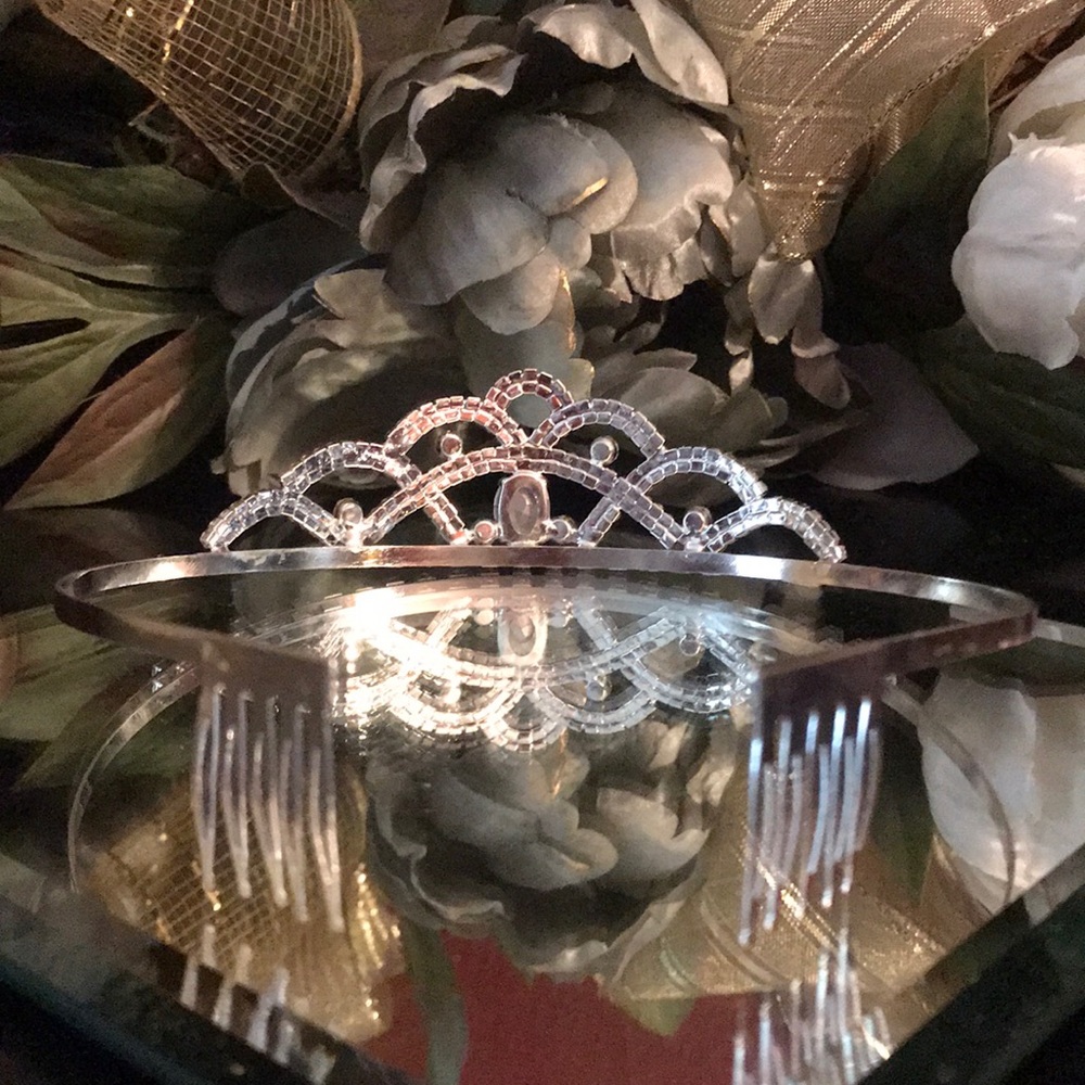 Tiara Crystal Rhinestone Silver (new) - Picture 7 of 7